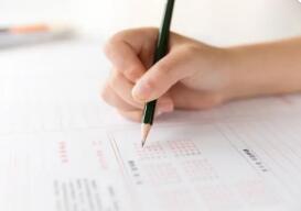 ����ƽ�r���Ї���ɫ������x˼���Փ2025��4���Կ����}����